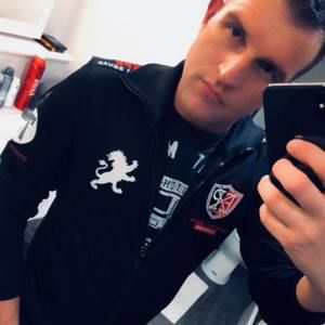 Meet your Posher, Jonathan